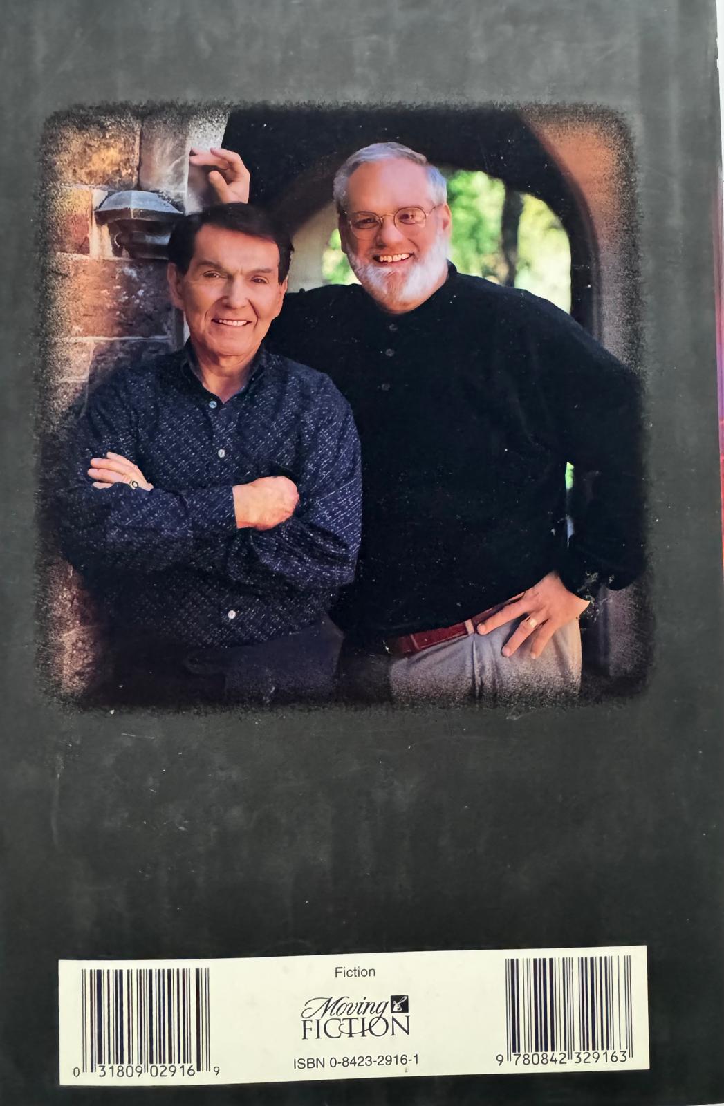 APOLLYON. Tim LaHaye - Jerry B. Jenkins. Book from our library now available (#5 in the LEFT BEHING series). English edition.