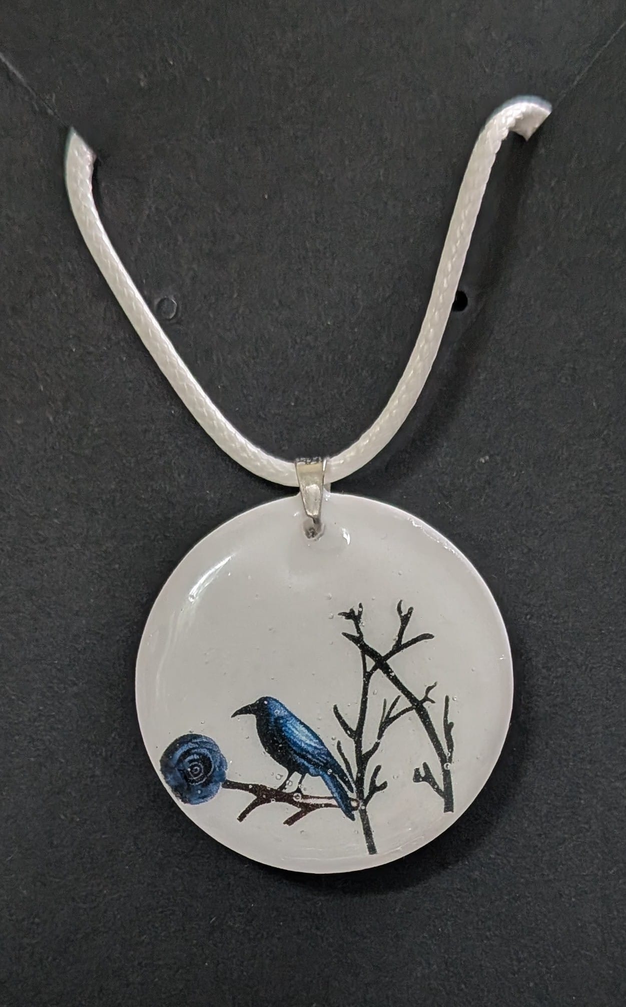 epoxy resin pendant and earring set with nature motif
