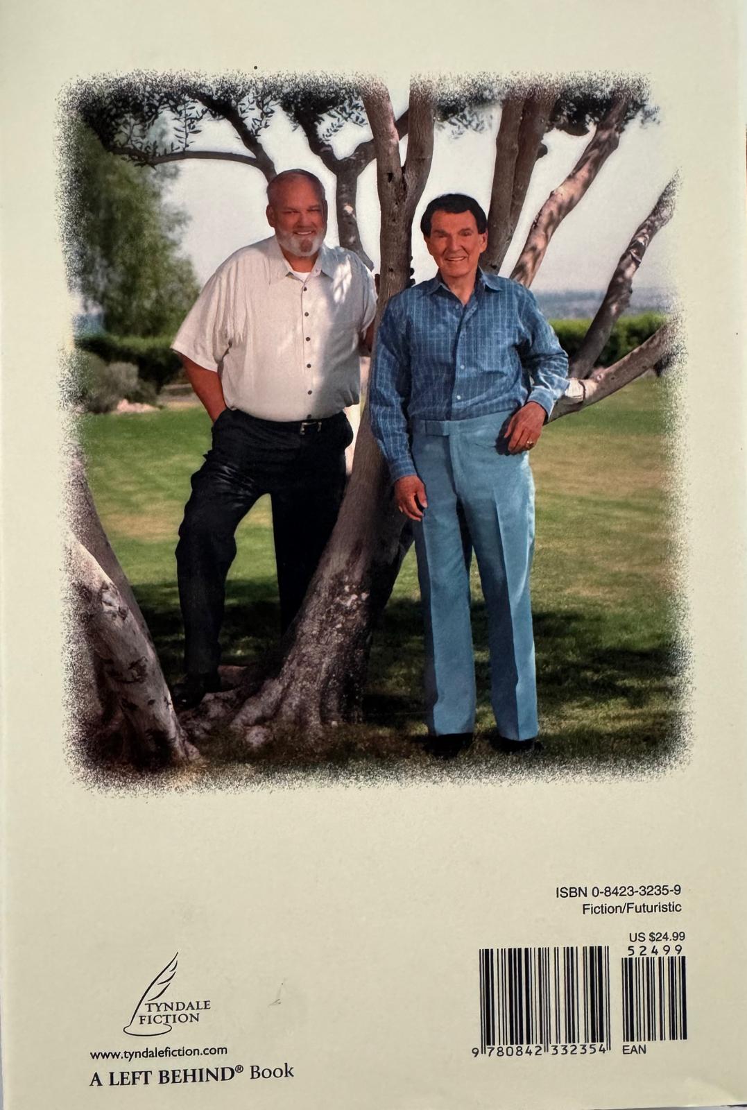 GLORIOUS APPEARING. LIMITED EDITION BOOK. SIGNATURE EDITION (PREMIUM). Tim LaHaye - Jerry B. Jenkins. Book from our library now available (#12 in the LEFT BEHING series). English edition.